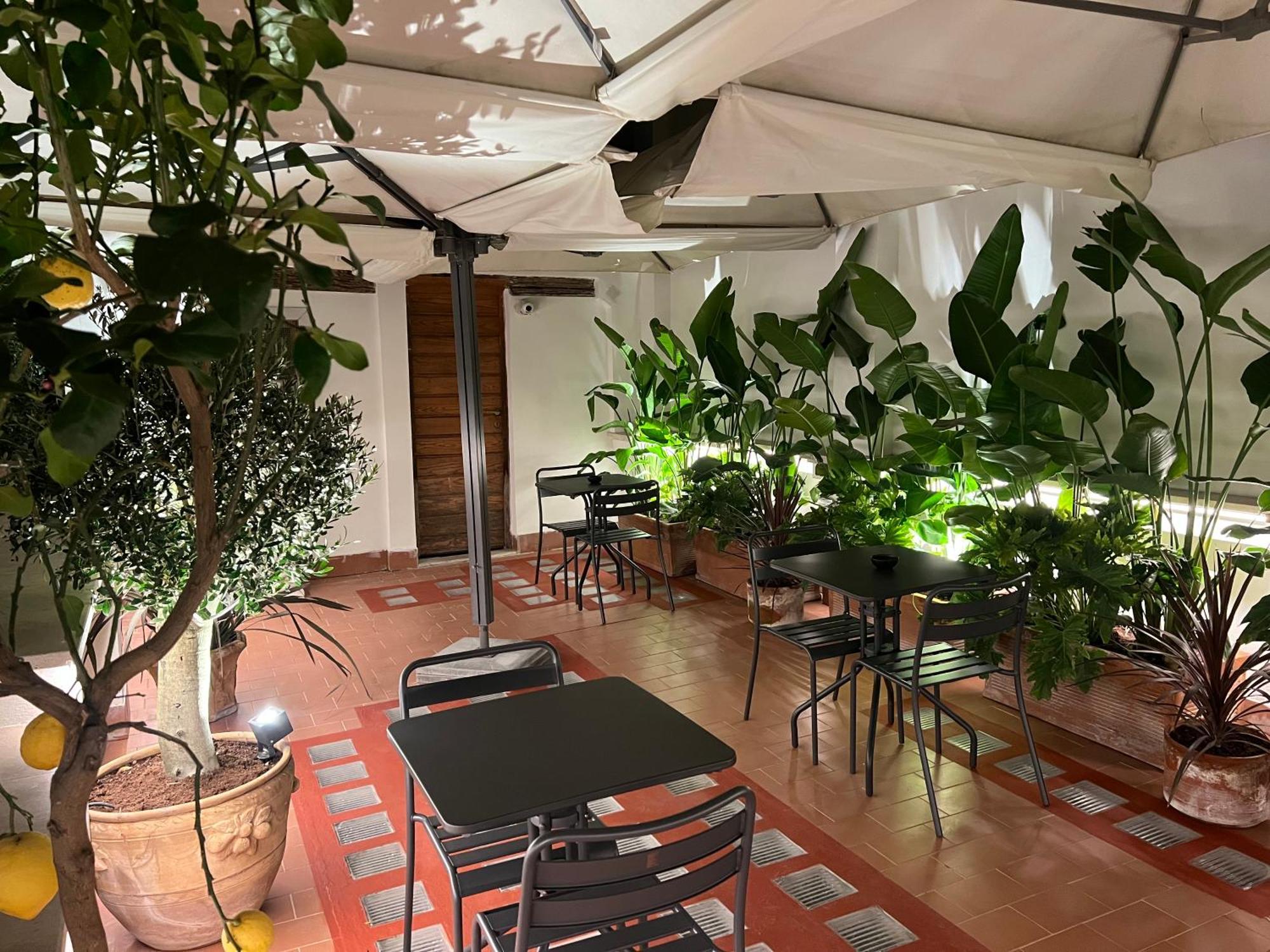 Affreschi Al Pantheon Hotel Rome Bagian luar foto